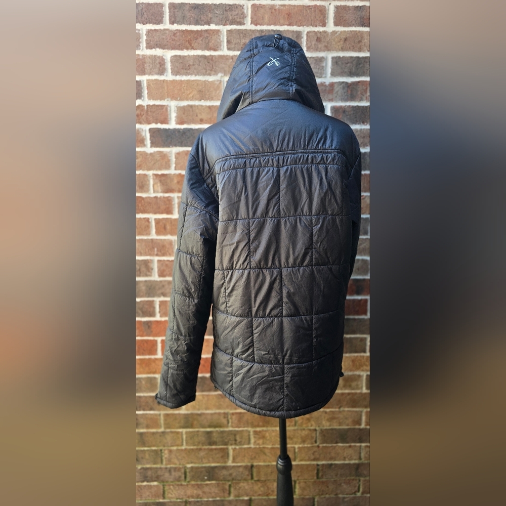 Colatree Puffer Jacket (Folds To Pillow) Size L - Picture 14 of 16